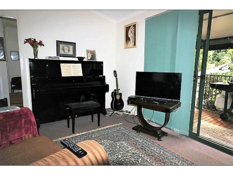 63 Scarvell Place, Kooralbyn QLD 4285