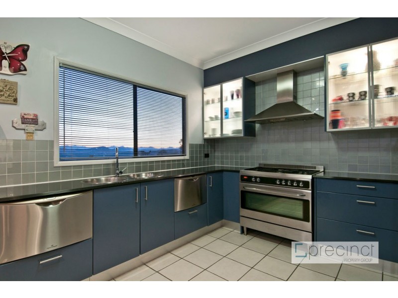 68 Brooks Drive, Kooralbyn QLD 4285