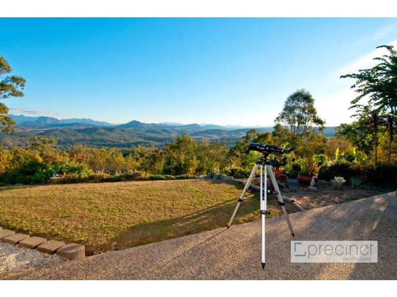 68 Brooks Drive, Kooralbyn QLD 4285