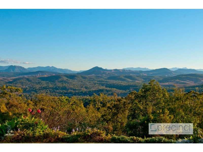 68 Brooks Drive, Kooralbyn QLD 4285