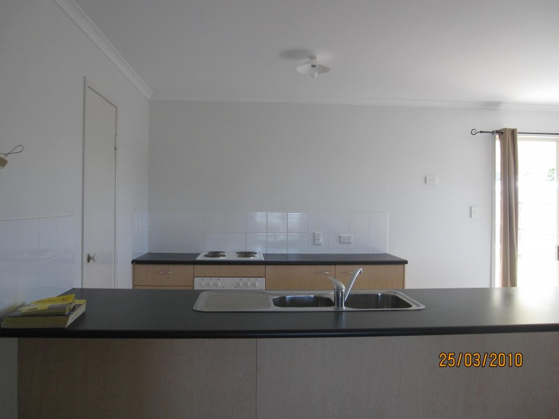 2/7 COOREY PLACE, Warwick QLD 4370