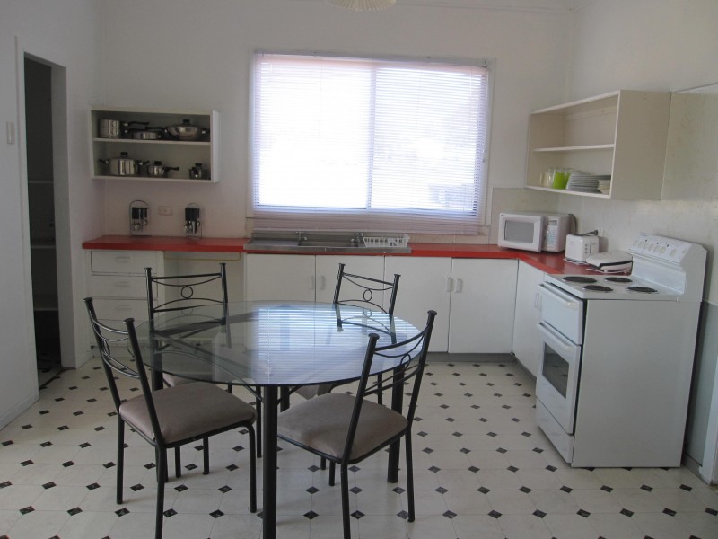 6 DEVITT STREET, Warwick QLD 4370