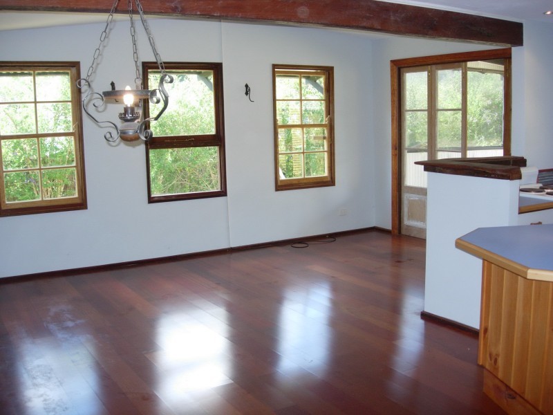 31 Sutton Street, Brooloo QLD 4570