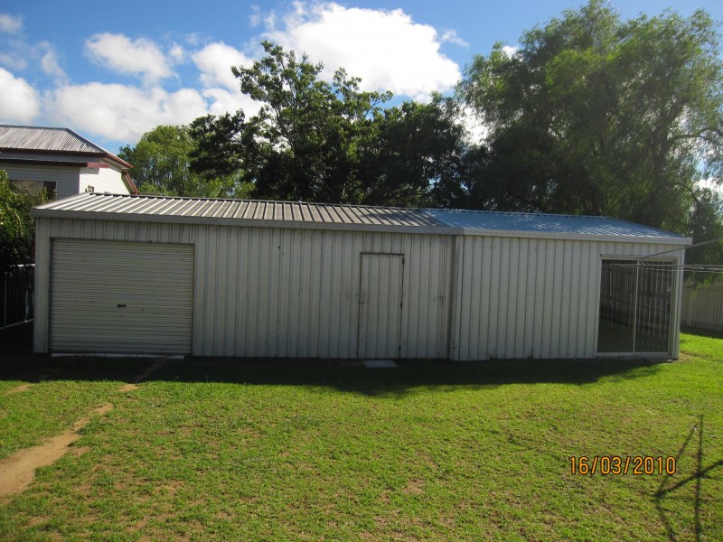 21 LOCKE STREET, Warwick QLD 4370