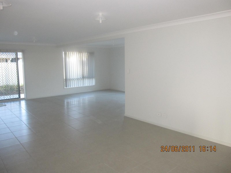 24 LAW ROAD, Warwick QLD 4370