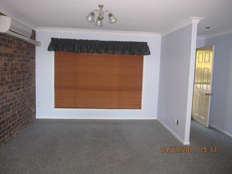 2/11 WILLI STREET, Warwick QLD 4370