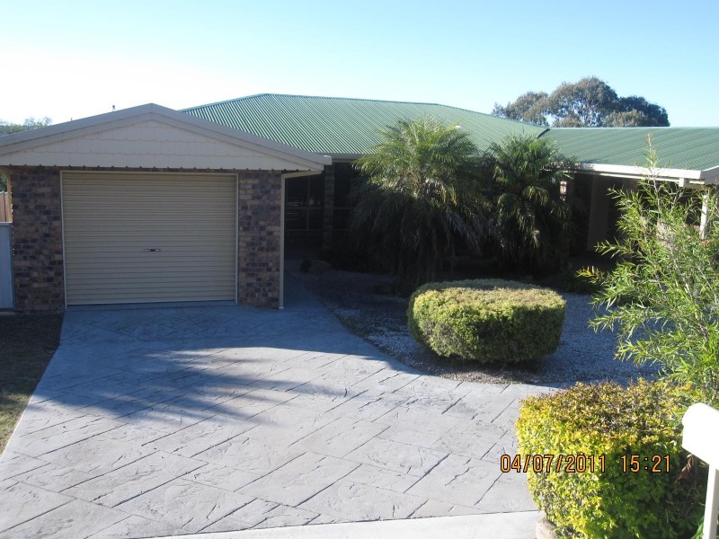 2/11 WILLI STREET, Warwick QLD 4370