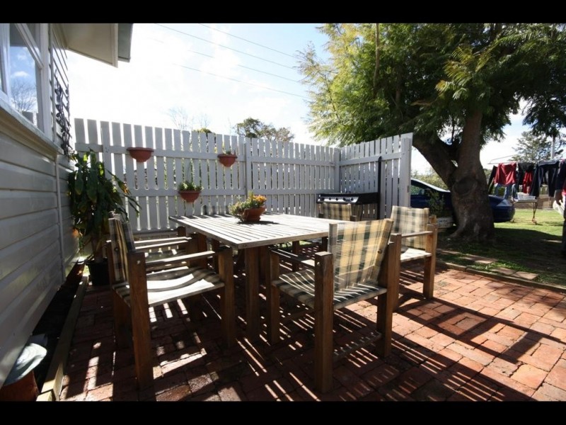 30 DRAGON STREET, Warwick QLD 4370