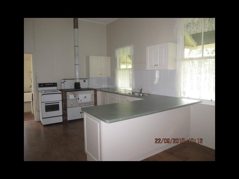 62 WOOD STREET, Warwick QLD 4370