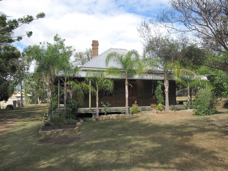 130 TOOTH ST, Warwick QLD 4370