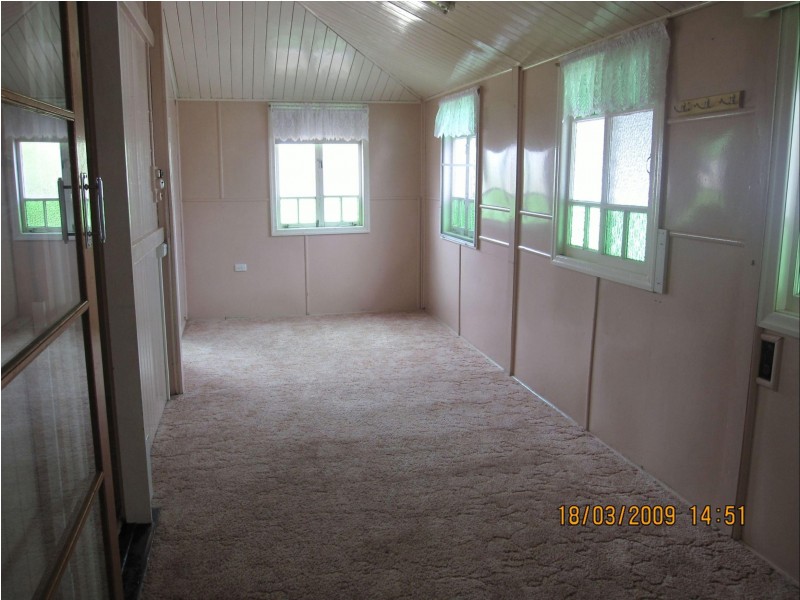 10 GLEN RD, Warwick QLD 4370