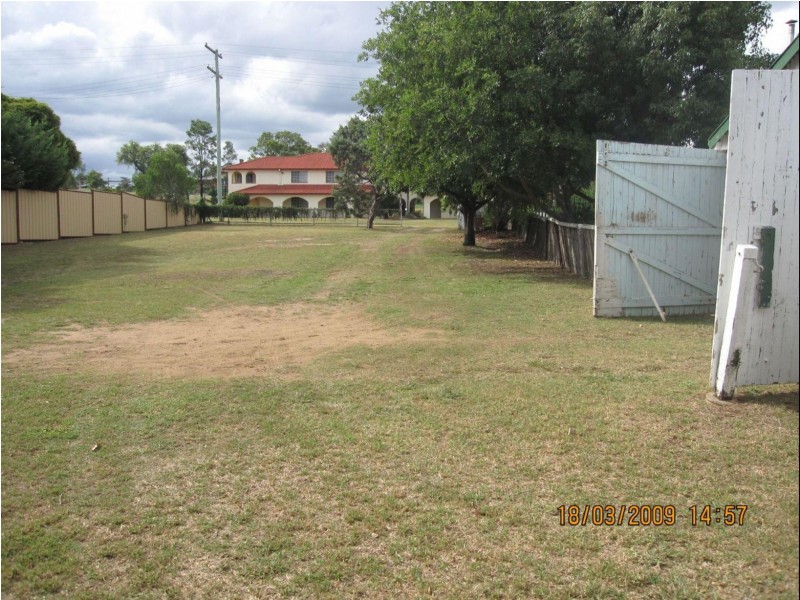 10 GLEN RD, Warwick QLD 4370