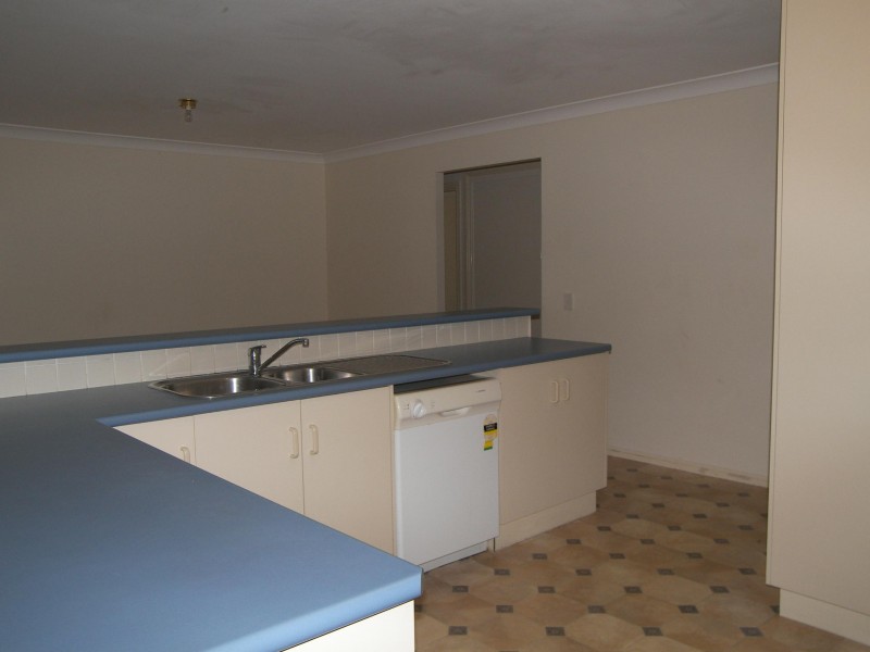 18 FLITCROFT STREET, Warwick QLD 4370