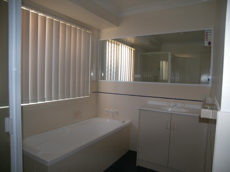 18 FLITCROFT STREET, Warwick QLD 4370