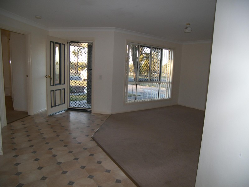 18 FLITCROFT STREET, Warwick QLD 4370