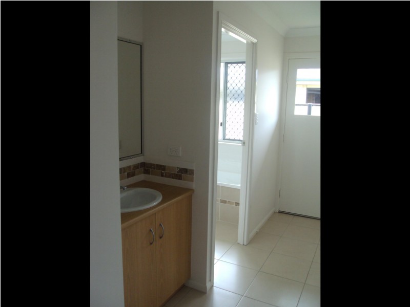 1/11 HANS BORGAR COURT, Warwick QLD 4370