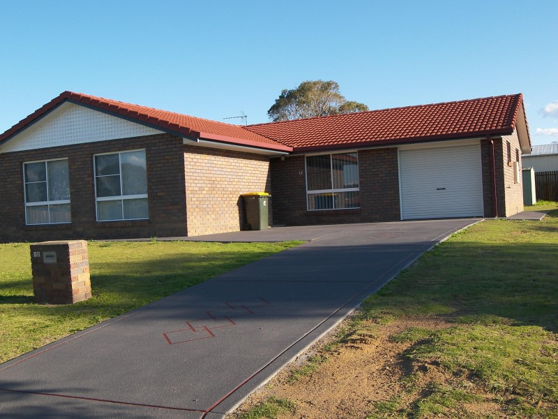 12 FAIRWAY DRIVE, Warwick QLD 4370