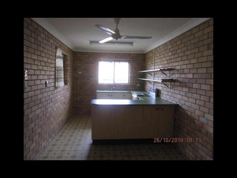 1/50 LOCKE STREET, Warwick QLD 4370