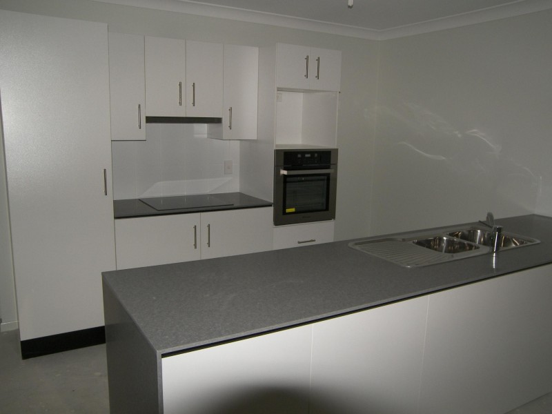 2-26 LAW ROAD, Warwick QLD 4370