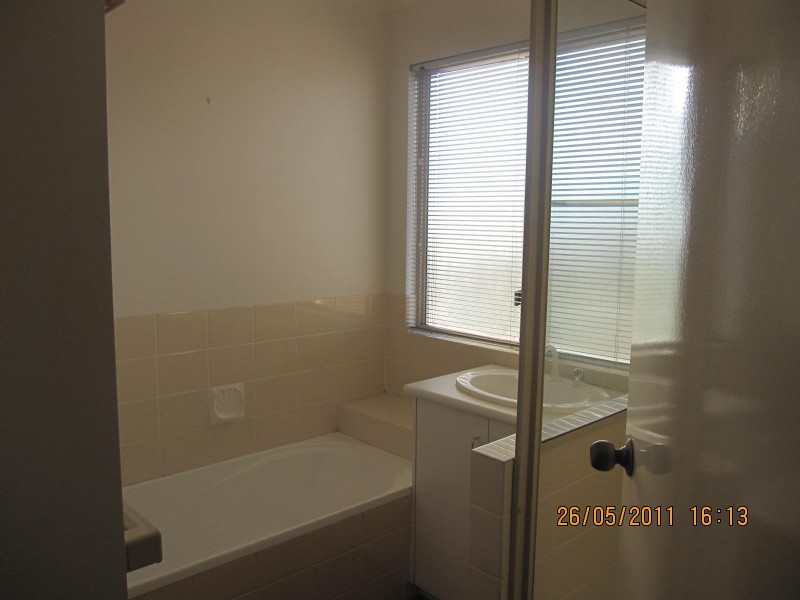 2/107A FITZROY ST, Warwick QLD 4370