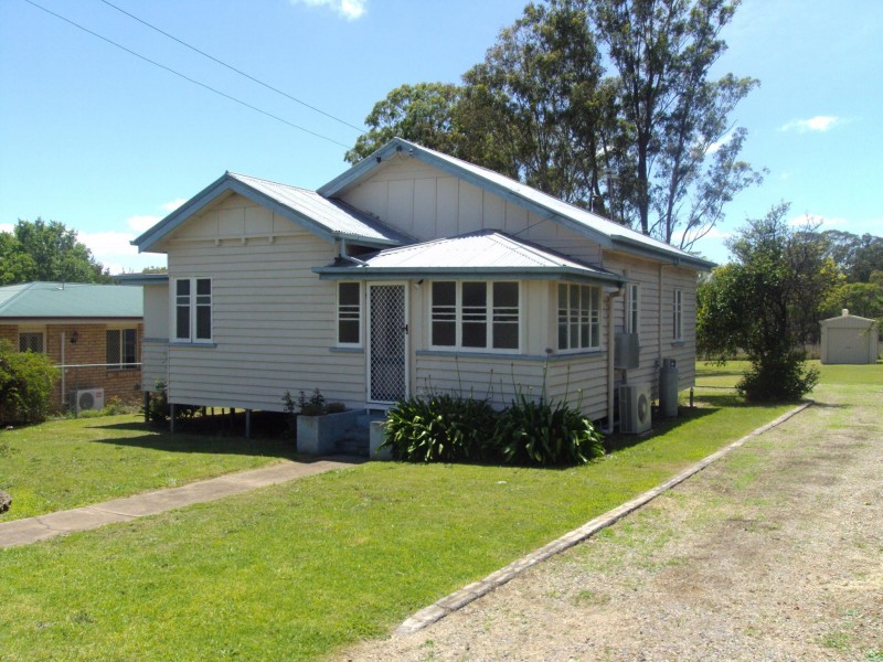 30 STURT STREET, Warwick QLD 4370