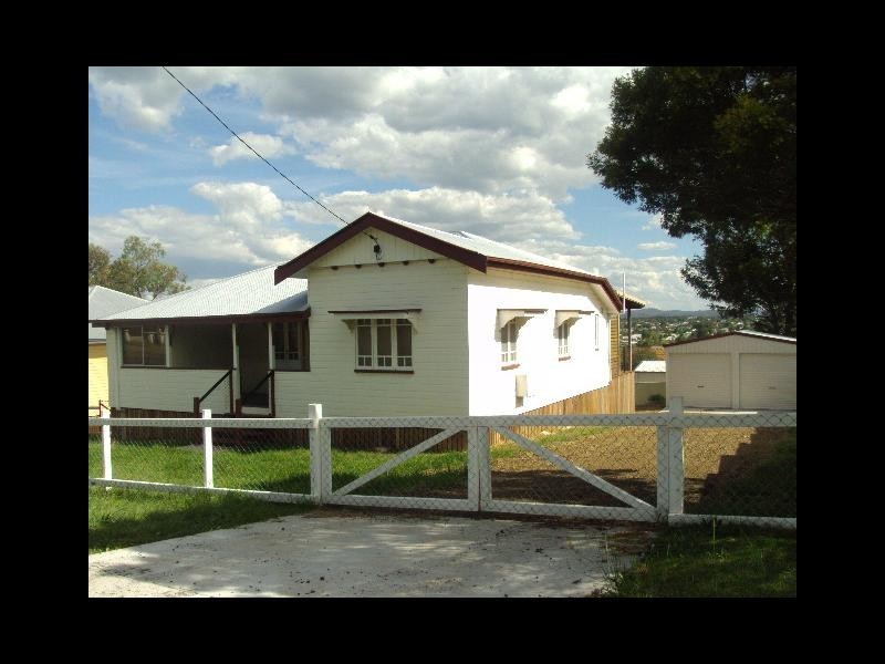 8 YARRAWONGA STREET, Warwick QLD 4370