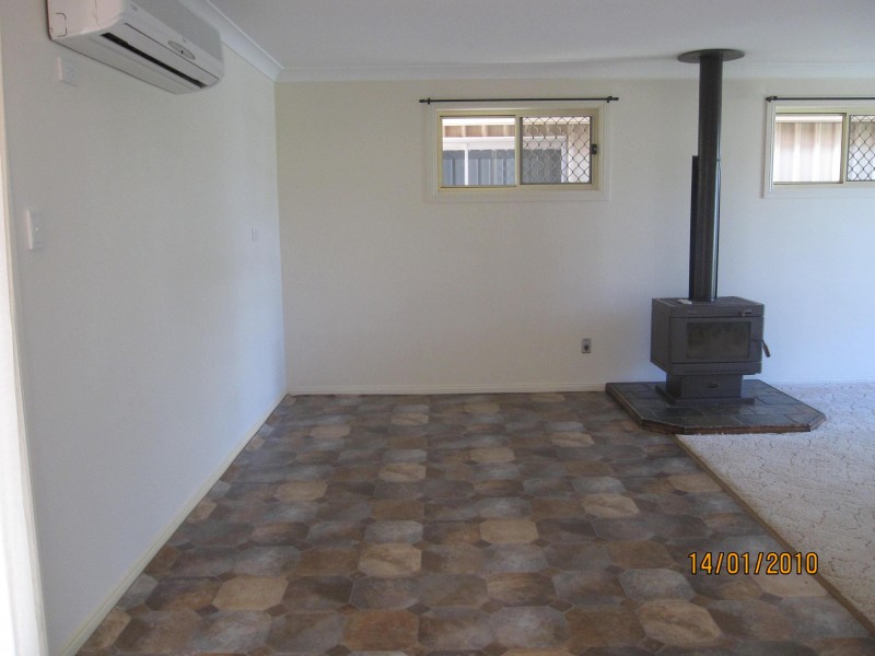 11 GOLF LINKS AVE, Warwick QLD 4370