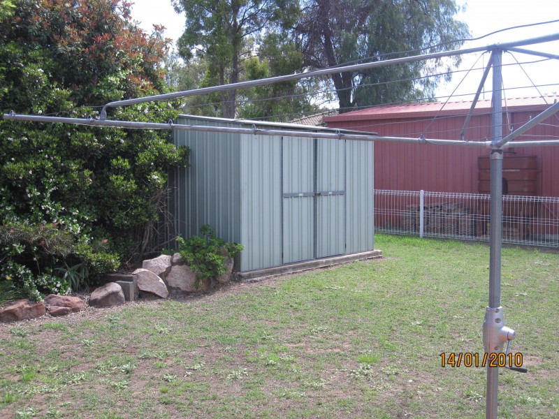 11 GOLF LINKS AVE, Warwick QLD 4370