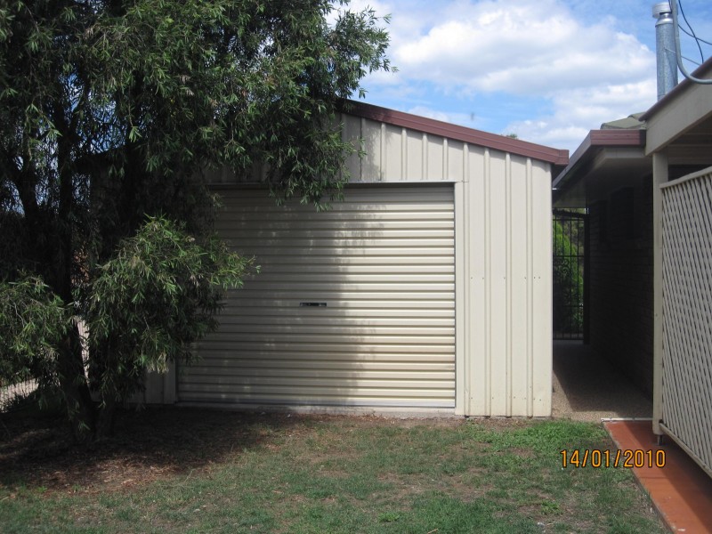 11 GOLF LINKS AVE, Warwick QLD 4370