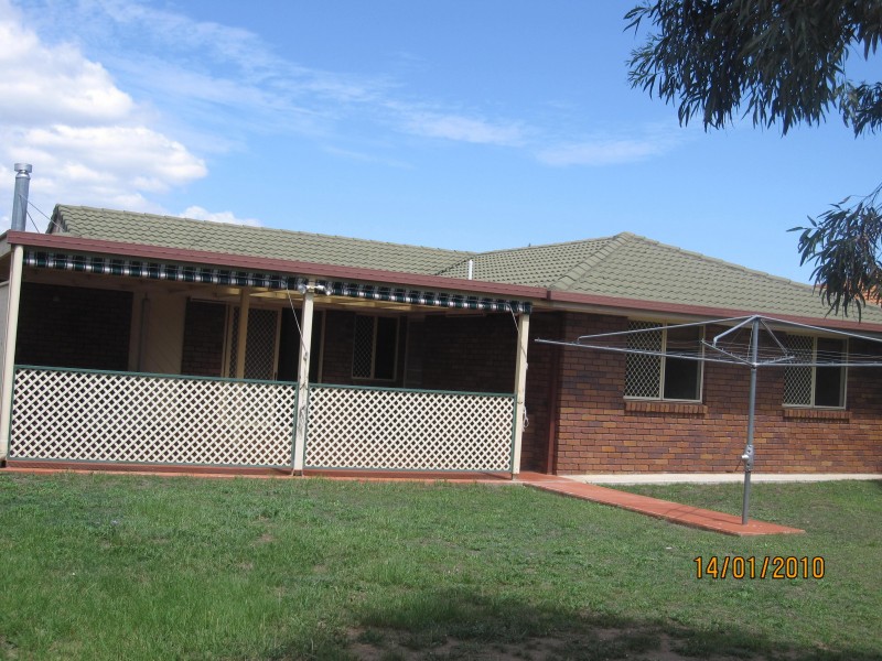 11 GOLF LINKS AVE, Warwick QLD 4370