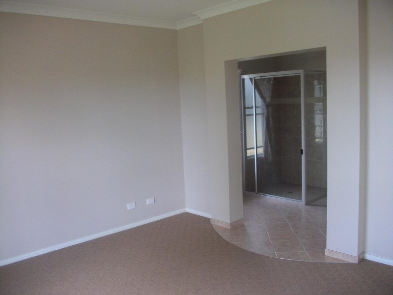 6 YARRAWONGA STREET, Warwick QLD 4370