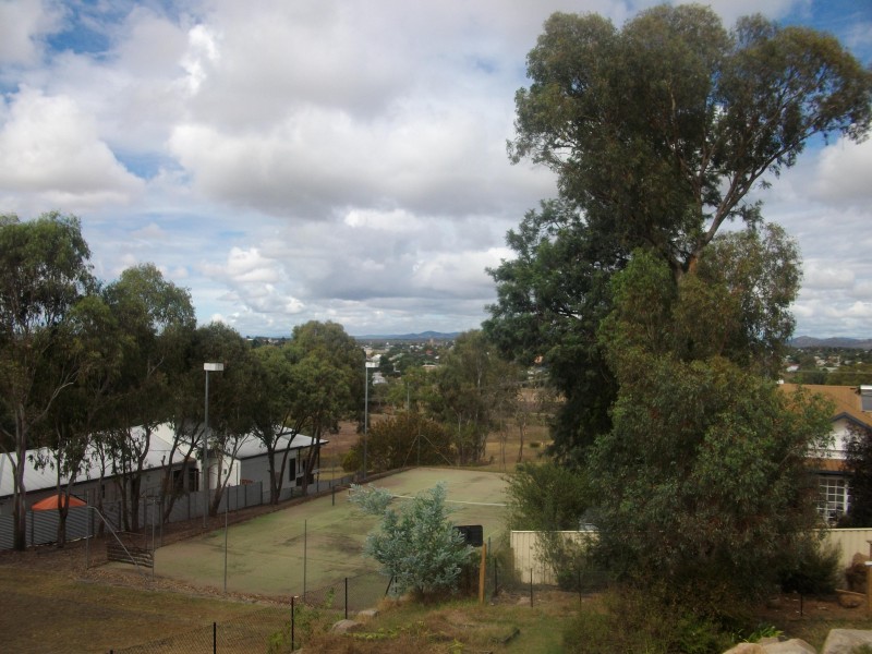 6 YARRAWONGA STREET, Warwick QLD 4370