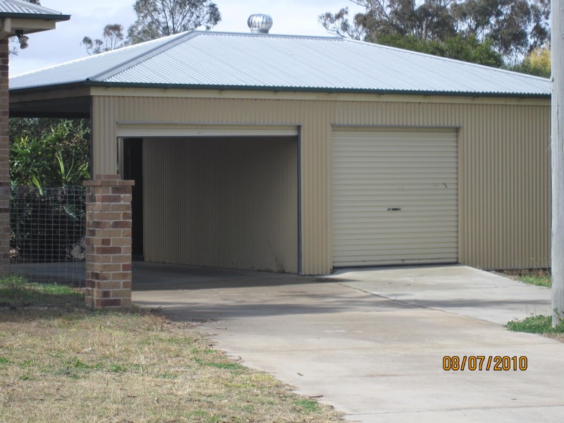 52 GLEN RD, Warwick QLD 4370