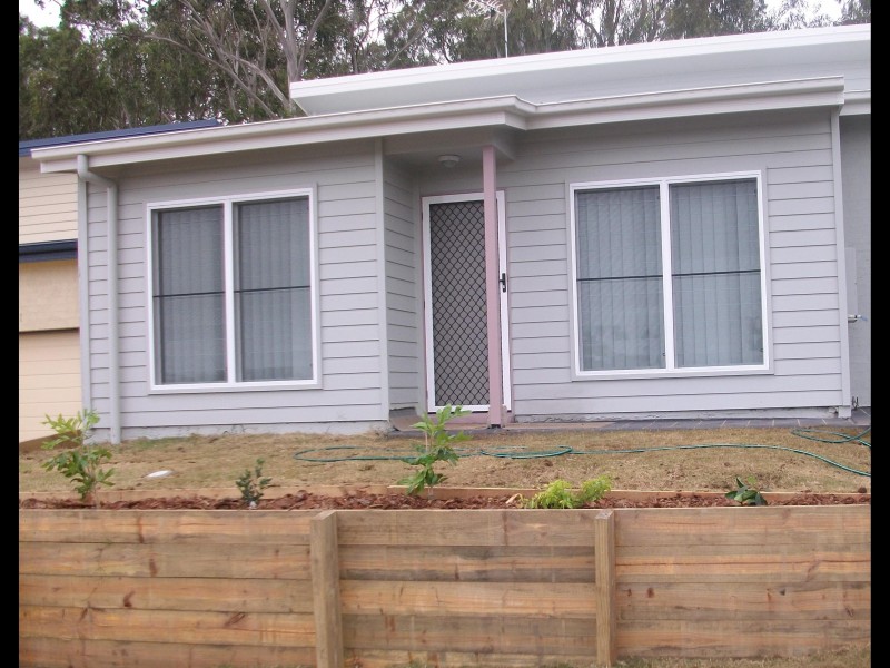 11B AUGUSTA CLOSE, Warwick QLD 4370
