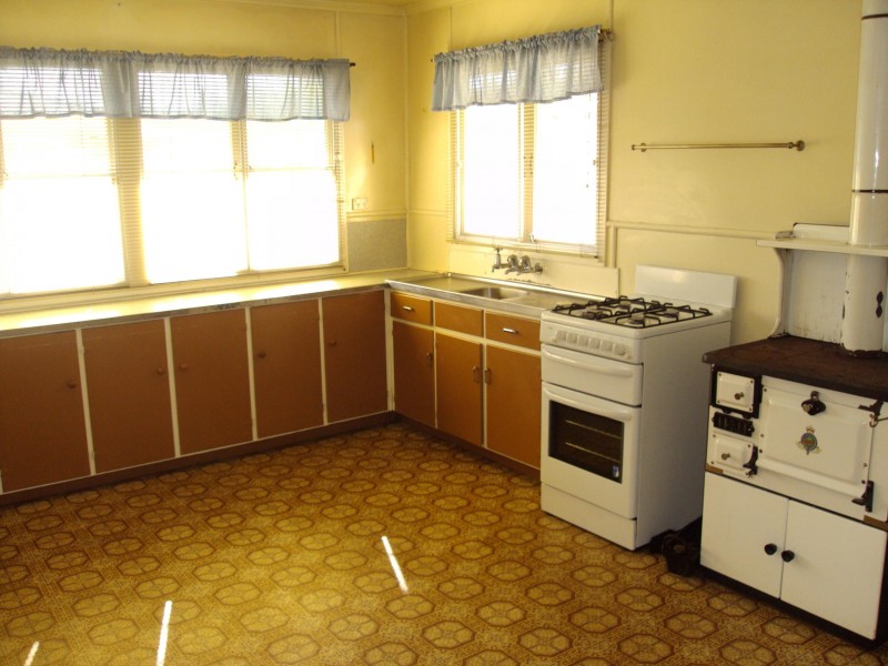 3 EVANS CRSC, Warwick QLD 4370