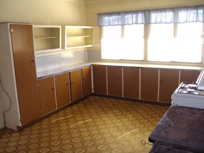 3 EVANS CRSC, Warwick QLD 4370