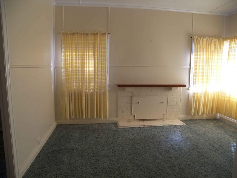 112B PRATTEN STREET, Warwick QLD 4370