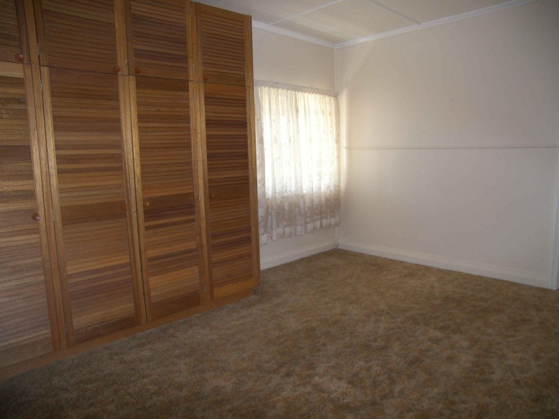 112B PRATTEN STREET, Warwick QLD 4370