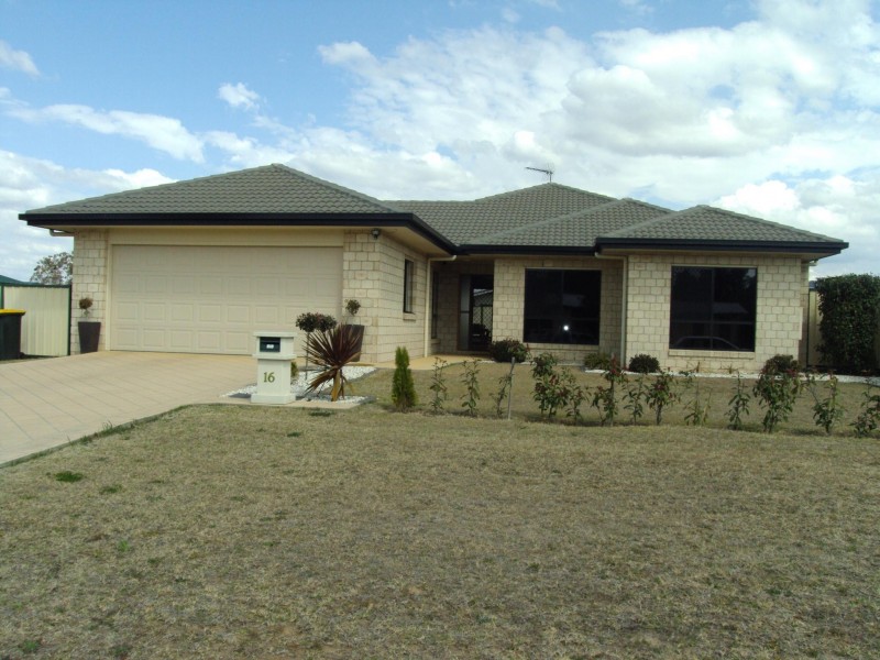 16 BAGULEY STREET, Warwick QLD 4370