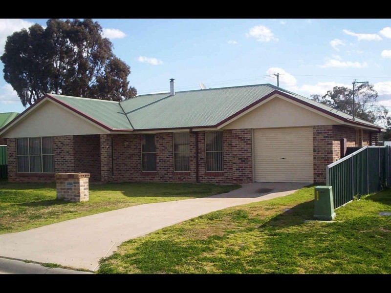 46 FLYNN DRIVE, Warwick QLD 4370