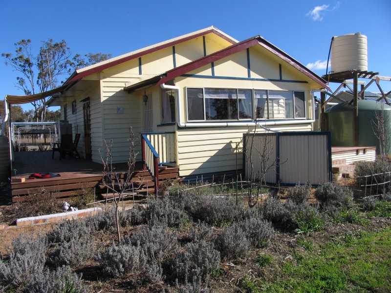 127 Upper Wheatvale Rd, Warwick QLD 4370