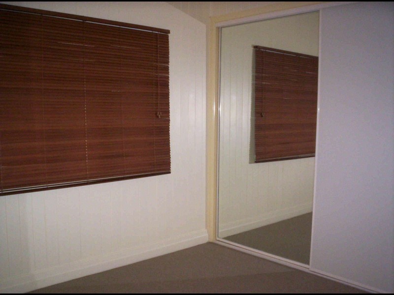 6 DENHAM ST, Warwick QLD 4370