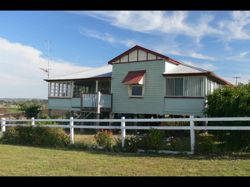 103 Mahonys Road “Bellvue “, Warwick QLD 4370
