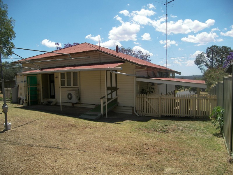 25 CLOWES CRESCENT, Warwick QLD 4370