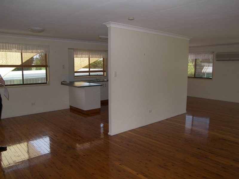 11 SCHOCH STREET, Warwick QLD 4370