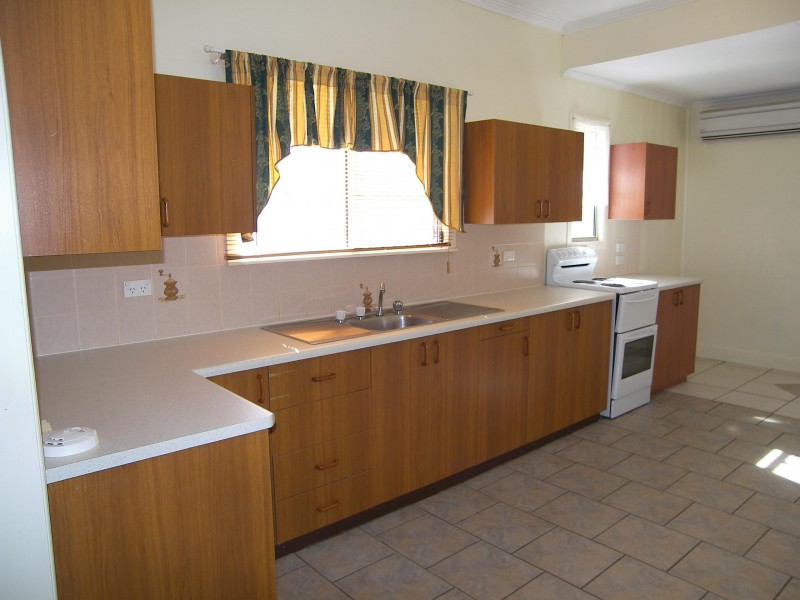 69 STEWART AVE, Warwick QLD 4370