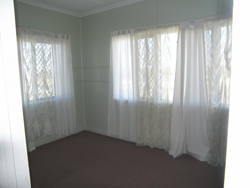 69 STEWART AVE, Warwick QLD 4370