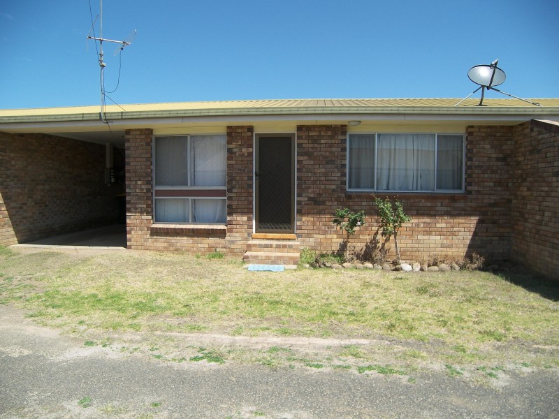 2/24 Dragon Street, Warwick QLD 4370