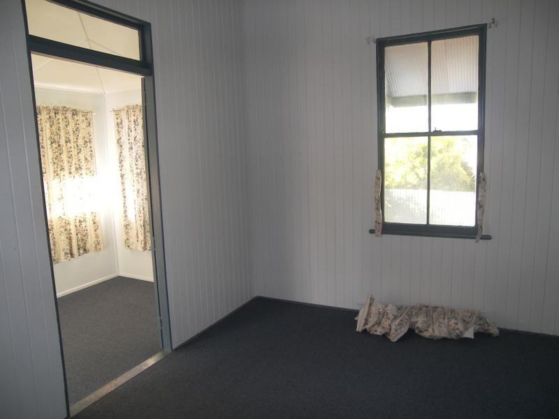 114 BISLEY ST, Warwick QLD 4370