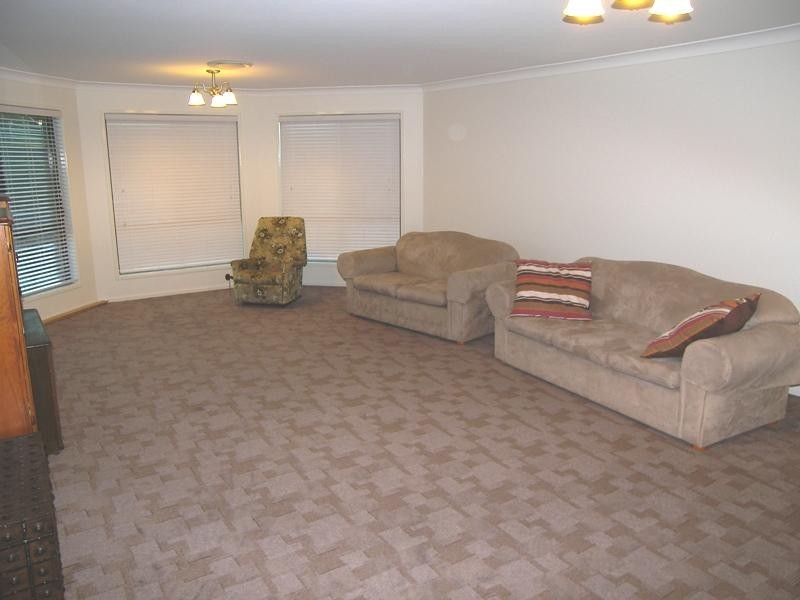 Rosenthal Heights QLD 4370